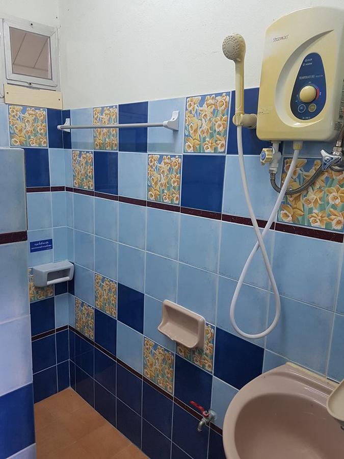 Rai Fhun Pen Jing Hotel Nakhon Ratchasima Bagian luar foto